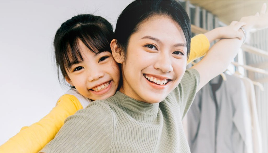 schedule your family’s first appointment and start enjoying a lifetime of healthy teeth and gums. Background